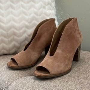 Lucky brand open toe suede booties tan size 7 1/5